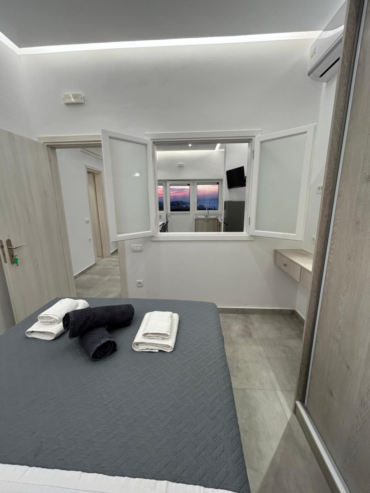 Aroma Cavas Apartment Pyrgos Kallistis ภายนอก รูปภาพ